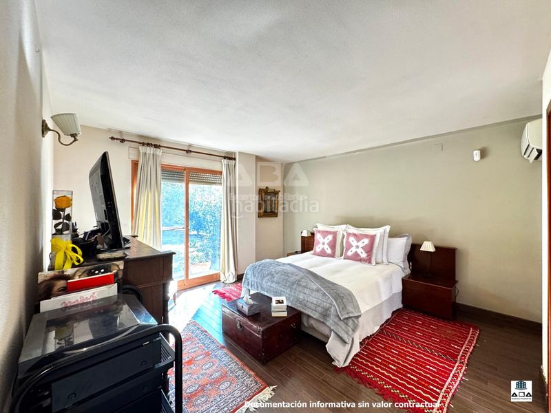 Foto 5dac1660-08b6-44d4-8612-c1728503dac3. Xalet amb calefacció aparcament piscina a Villafranqueza Alicante