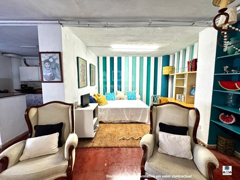 Foto 626c1ec2-ec9c-4169-b1ac-c1959b4380f5. Xalet amb calefacció aparcament piscina a Villafranqueza Alicante