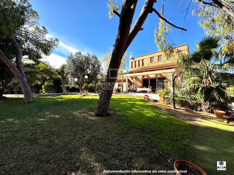 Foto 6f8e02c5-c256-4a99-a4a3-cda3a52edca5. Xalet amb calefacció aparcament piscina a Villafranqueza Alicante