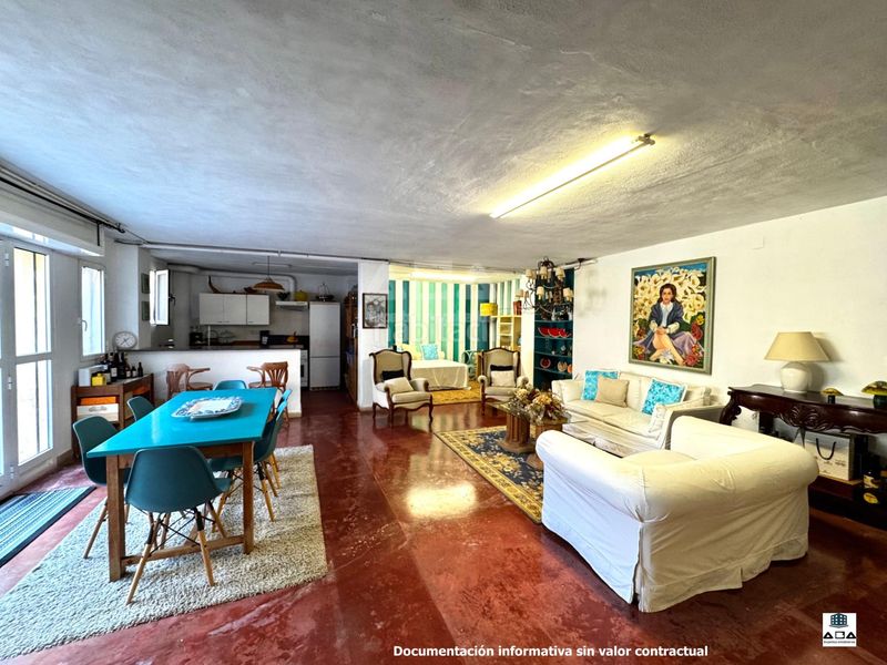 Foto bc3bc0e1-5967-427c-bdf2-be6ac93c09a9. Xalet amb calefacció aparcament piscina a Villafranqueza Alicante