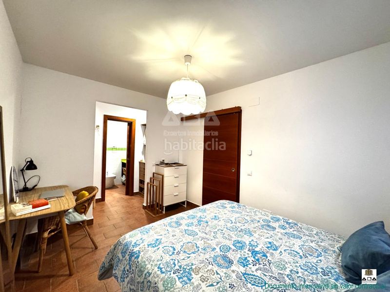 Foto 00fa12a6-87f8-4a56-9ebf-d867f3565400. Chalet con riscaldamento parcheggio piscina in Poyales del Hoyo