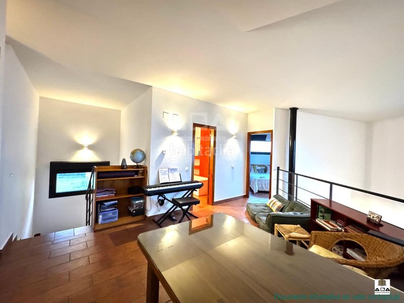 Foto 86a20aea-d878-4731-9098-e9264604605c. Chalet con riscaldamento parcheggio piscina in Poyales del Hoyo