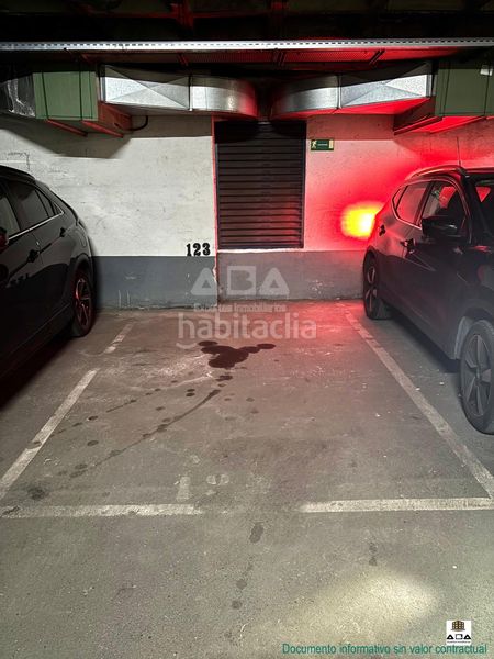 Foto f8ed9e7f-4da5-4cde-9f1f-3f5dd4995840. Aparcament cotxe a avenida europa 34 a Aravaca Madrid