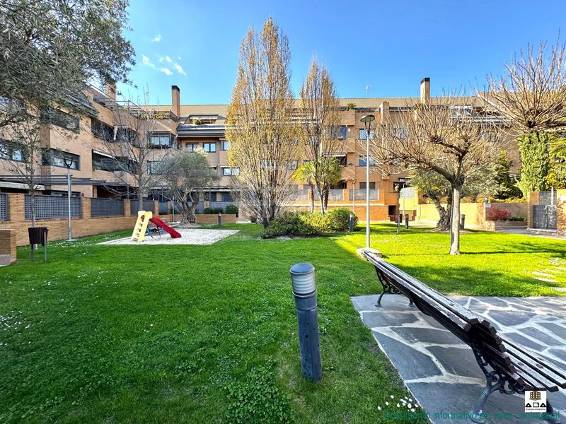 Foto bad99be2-3792-43c6-8ec6-ab13bbc7d2f2. Pis amb calefacció aparcament piscina a Europolis Rozas de Madrid (Las)