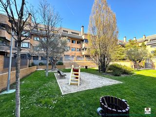 Etagenwohnung  Calle castillo de arevalo. Piso exclusivo en europolis con piscina y pádel  aba expertos in