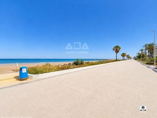 Attique  Calle bernat guillem d'entença. Ático de lujo recién reformado en el puig de santamaría con vist