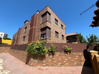 Flat  Calle del doctor cornago. Precioso piso en pozuelo lujo  aba expertos inmobiliarios