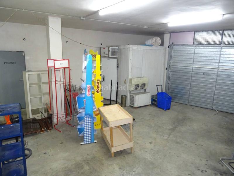 Foto 0ff44366-b0cb-4943-b33d-a5f8d4ca2ea8. Local comercial local en venta en centro en Centre Ripollet