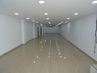 Local Comercial a Centre. Local en venta en centro