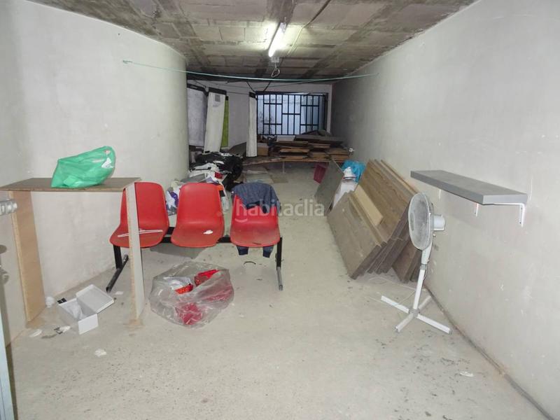 Foto da85ad19-8b1d-4089-8391-41d7bbee5236. Local comercial local en venta en centro en Centre Ripollet