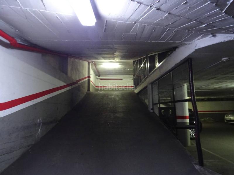 Foto e2f7c66d-52e9-4380-ab79-e6731dae6fd4. Aparcament cotxe a Ajuntament-Maragall Ripollet