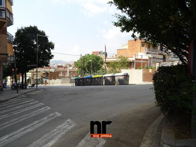 Foto 862b5ebb-3def-4cd4-a273-f43434383658. Aparcament cotxe a Singuerlín Santa Coloma de Gramenet