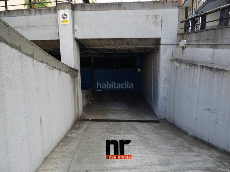 Foto a7e66ab8-3324-4367-8ce9-a01eea4e7809. Aparcament cotxe a Singuerlín Santa Coloma de Gramenet