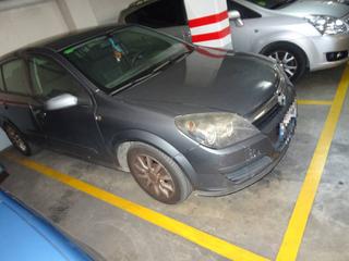 Aparcament cotxe  Anselm clavé. Parking en venta en centre