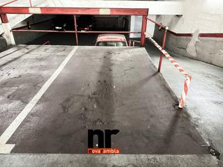 Lloguer Aparcament cotxe  Tamarit. Parking en alquiler en centre
