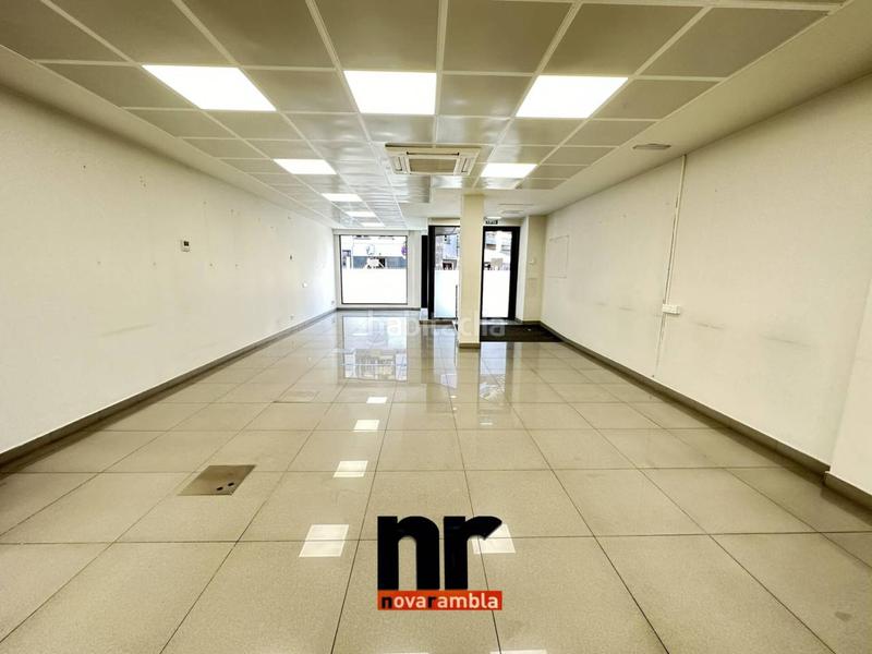 Foto 049e4815-7e13-417f-b6c7-f8a091fd9bbd. Location local commercial dans Can Mas Ripollet