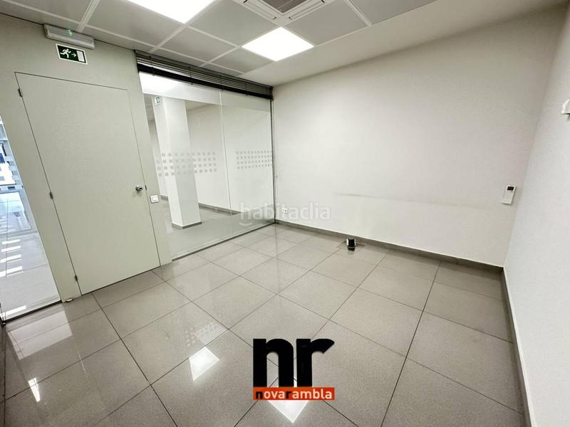 Foto 46efd069-bda7-4a86-9af7-d39745964ccd. Location local commercial dans Can Mas Ripollet