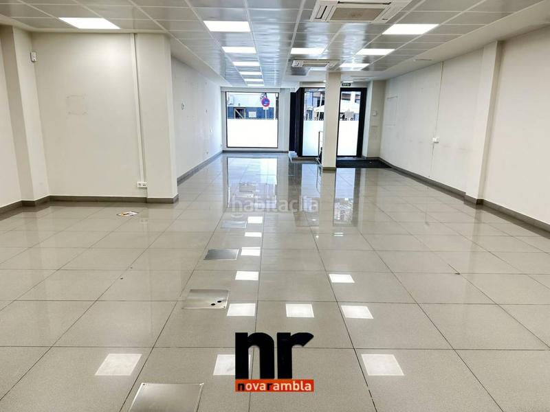 Foto b354fdc6-8c1f-4979-8e69-7f555d705bcd. Location local commercial dans Can Mas Ripollet