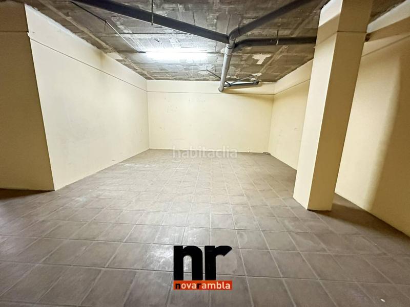 Foto b5e9f847-814c-4a26-b3b6-46a546a237d9. Location local commercial dans Can Mas Ripollet