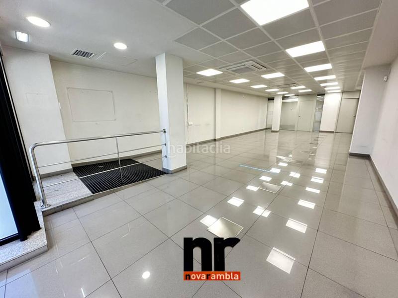 Foto c9d4094c-e023-4f5e-aded-258ff7de217e. Location local commercial dans Can Mas Ripollet