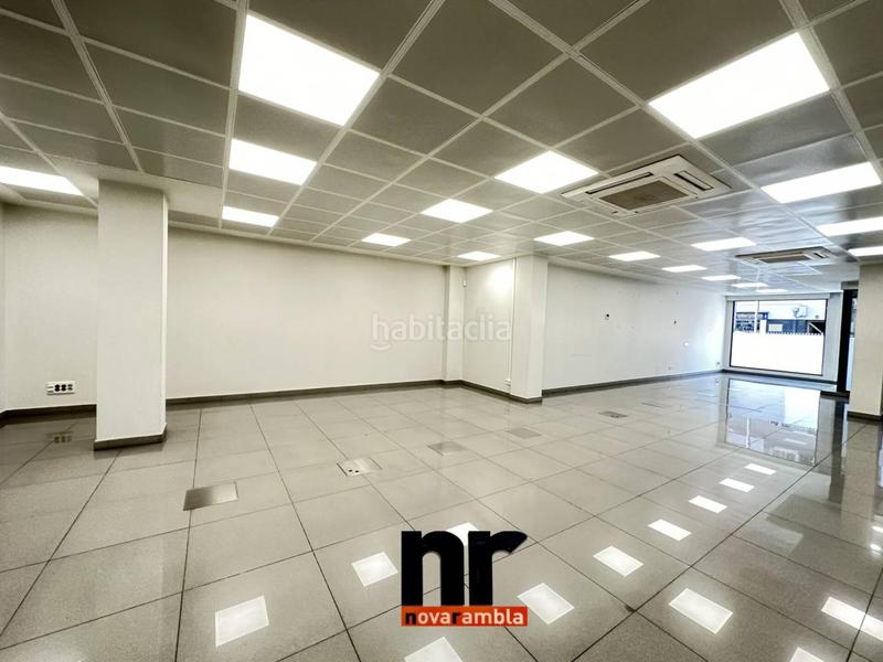 Foto ed63b9a8-804a-4a32-9e01-507ee63e104d. Location local commercial dans Can Mas Ripollet