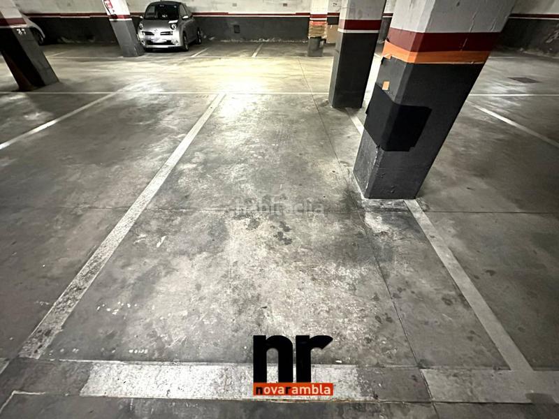Foto b5000b77-7f1c-4a81-b864-725c41461661. Location parking voiture dans Centre Ripollet