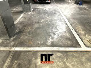 Location Parking voiture  Joan miró. Garaje en alquiler en centro