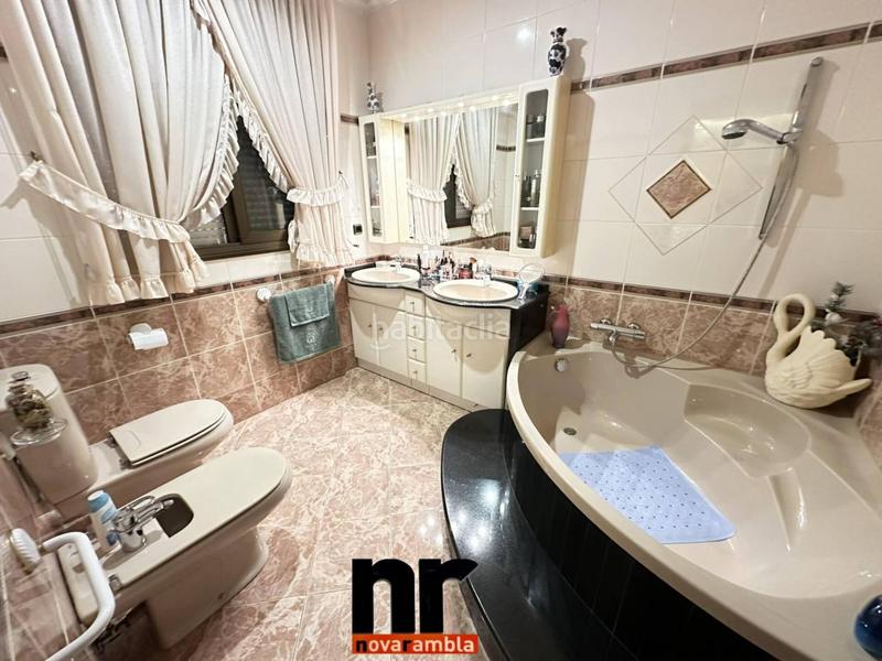 Foto d37de2ab-1967-43c2-b884-0ac8c68ea220. Maison avec chauffage parking dans Canaletes - Turonet Cerdanyola del Vallès