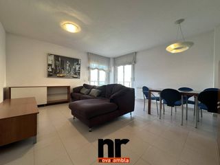 Rent Flat in Can Clos-Pinetons. Alquiler de piso en pinetons