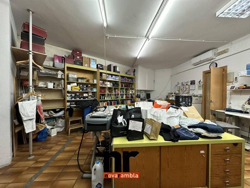 Foto 21adb717-4adc-4611-8c1f-0fb4e5279f91. Lloguer local comercial a Casc Antic Ripollet