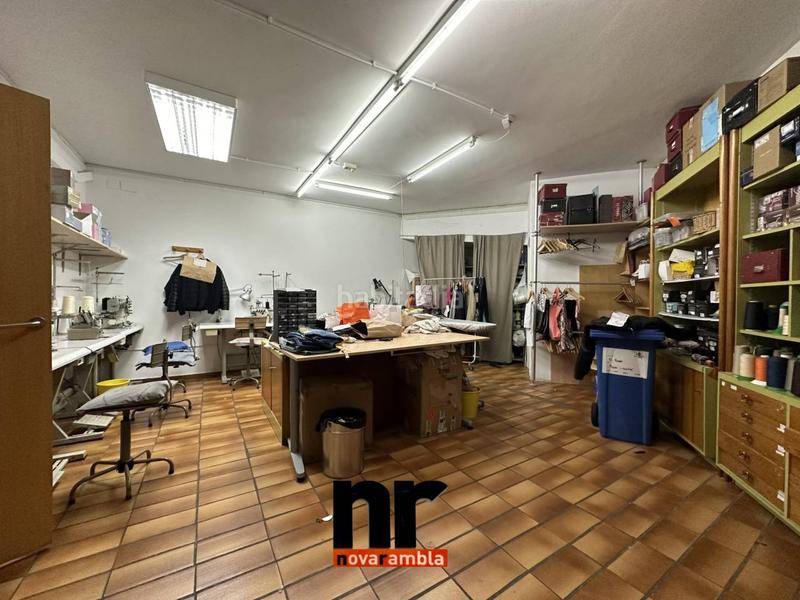Foto 84eec2f3-4aef-407c-999e-3a20f52af401. Lloguer local comercial a Casc Antic Ripollet