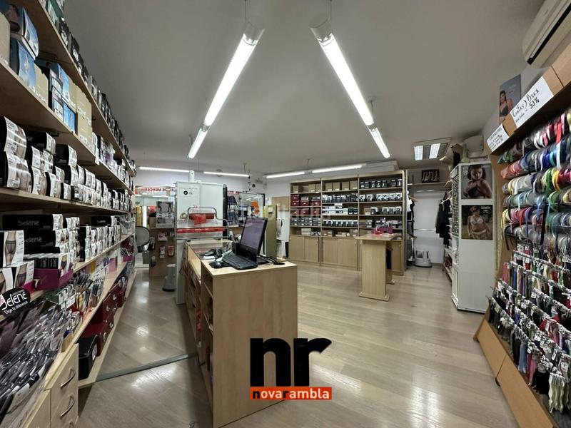 Foto c5102051-9c35-4f9a-8e81-937eb11100f8. Lloguer local comercial a Casc Antic Ripollet