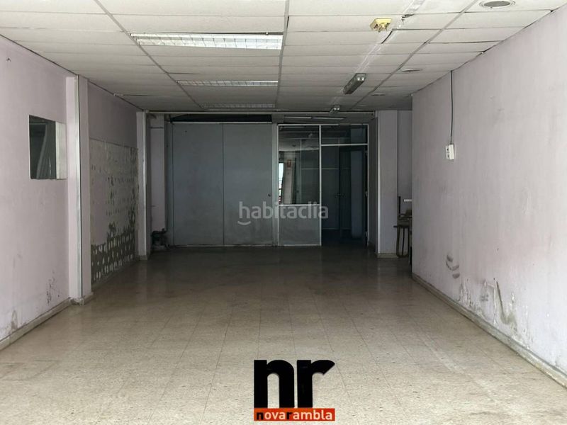 Foto 535431c4-09c0-4261-8d25-22d36d927223. Local comercial local en venta en c maragall en Ajuntament-Maragall Ripollet