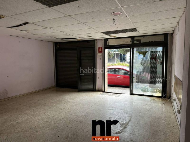Foto b8ead475-b783-41b9-aef4-1bd284f4ec4c. Local comercial local en venta en c maragall en Ajuntament-Maragall Ripollet