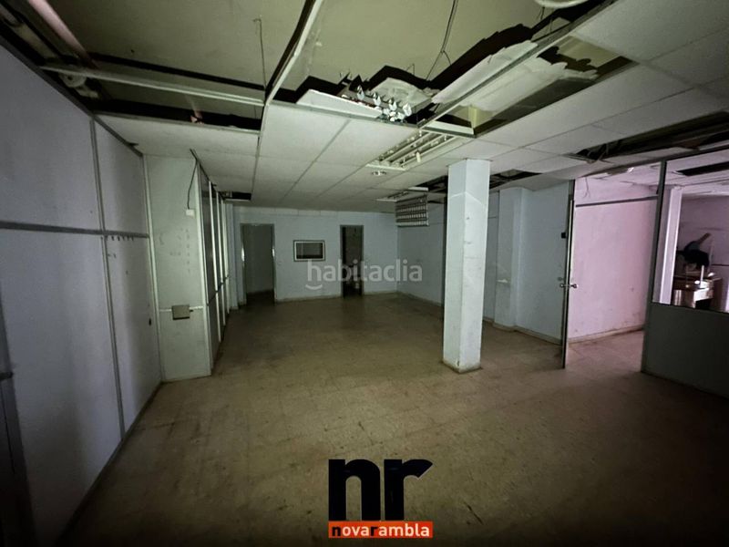 Foto c5a5f8c2-500e-43a7-9aeb-7ebb70a2482f. Local comercial local en venta en c maragall en Ajuntament-Maragall Ripollet