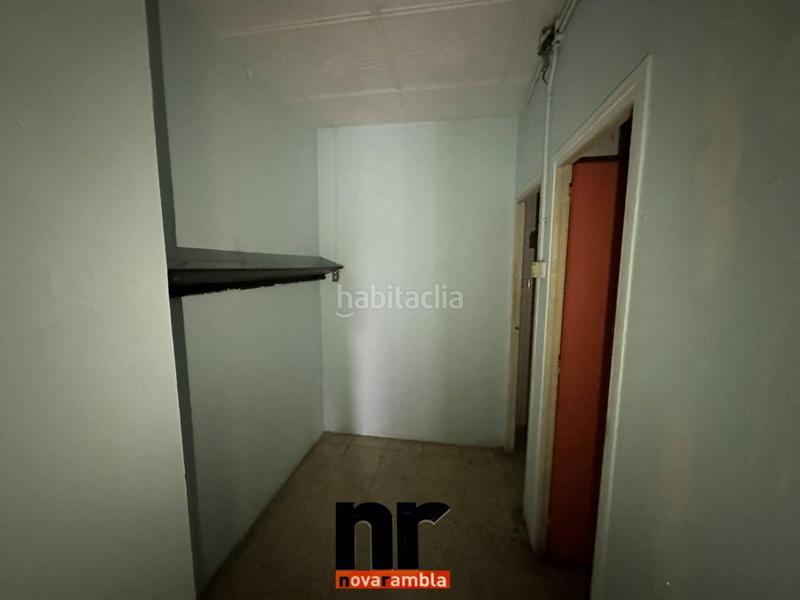 Foto f741d83e-7725-4fe4-b04b-f7ce4507a1f7. Local commercial dans Ajuntament-Maragall Ripollet