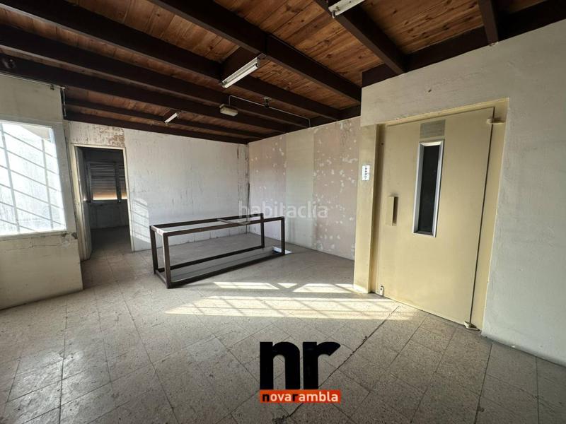 Foto 435e1d48-ff2a-4e31-8a76-9eee5d5e04db. Affitto locale commerciale in Centre Ripollet