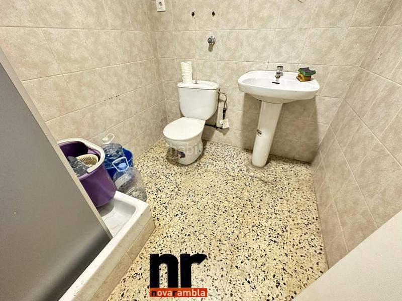 Foto d8a9e289-4e8a-41fc-83d6-d9f545969de4. Local comercial  en venta en zona ambulatorio en Ripollet