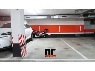 Location Parking voiture  Josep de viure. Garaje en alquiler en centre