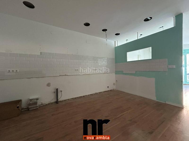 Foto 7a1b06e7-a1ba-4663-b164-976e2f5db45f. Location local commercial dans Casc Antic Ripollet