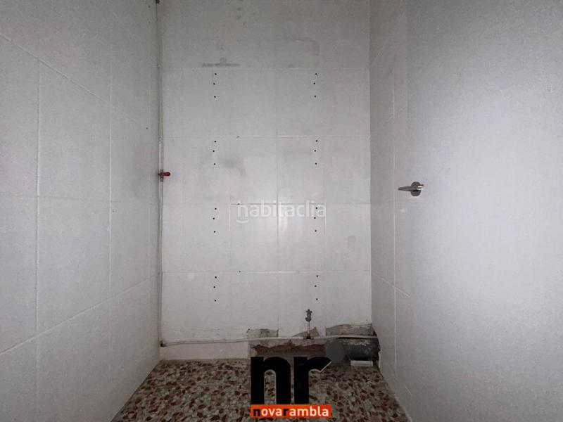 Foto dd6eb1b5-32e5-40aa-98e0-e01b96c70768. Location local commercial dans Casc Antic Ripollet