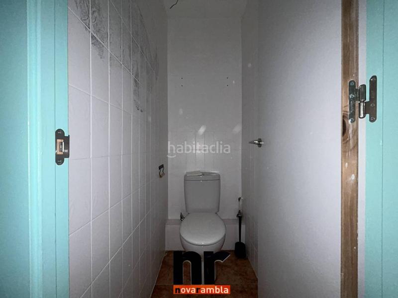 Foto fa8cae73-fb91-45bb-9602-29ffca216094. Location local commercial dans Casc Antic Ripollet