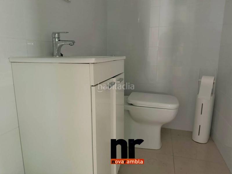 Foto 5c0382c0-619e-498c-b1f1-f59e55c09ac2. Alquiler local comercial local en alquiler en mas rampinyo en Montcada i Reixac