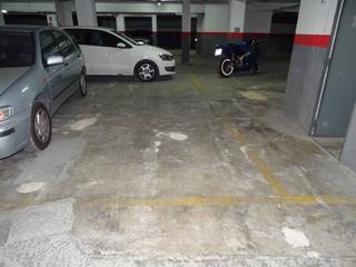 Parking coche en Bergada