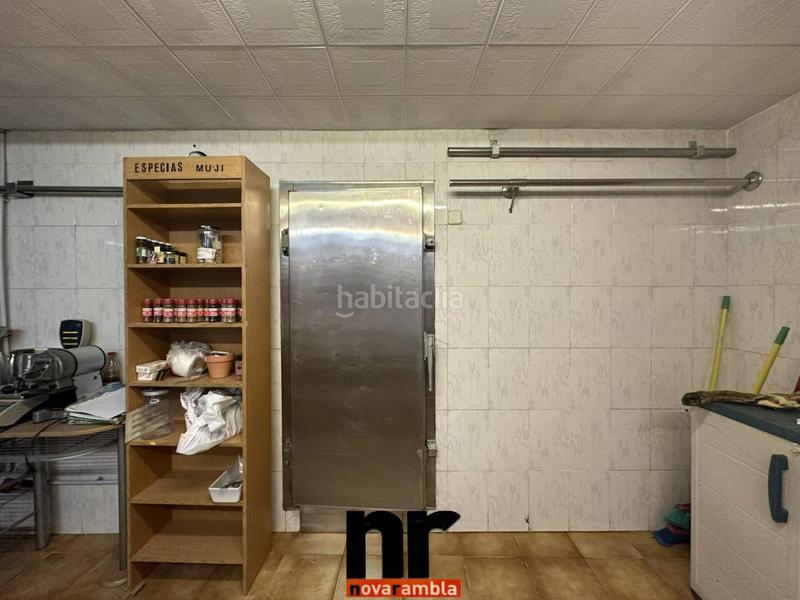 Foto a6a26375-8fe5-45ad-9b6e-1a9b9676c19f. Local comercial alquiler de local comercial , zona maragall en Ripollet