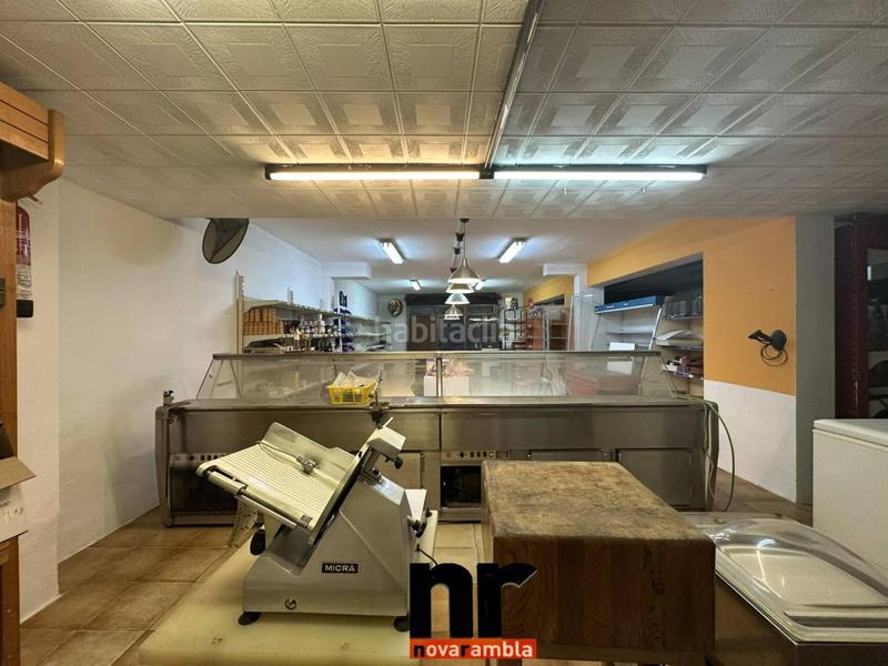 Foto f7a5dd17-85f7-4812-a1e6-1027bd52bfc4. Local comercial alquiler de local comercial , zona maragall en Ripollet