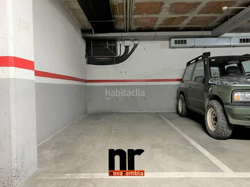 Foto 4d715a2e-39a0-4d52-bffc-30818aa01d85. Posto auto in Can Clos-Pinetons Ripollet