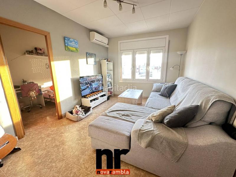 Foto e2ff9c78-b316-4229-9345-bbd6608c8505. Piso  en venta en calle montcada en Centre Ripollet