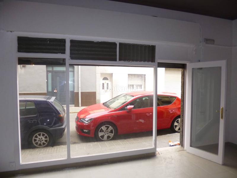 Foto 34633bd7-eba7-45a9-a845-37fdf8136c8f. Lloguer local comercial a Casc Antic Ripollet