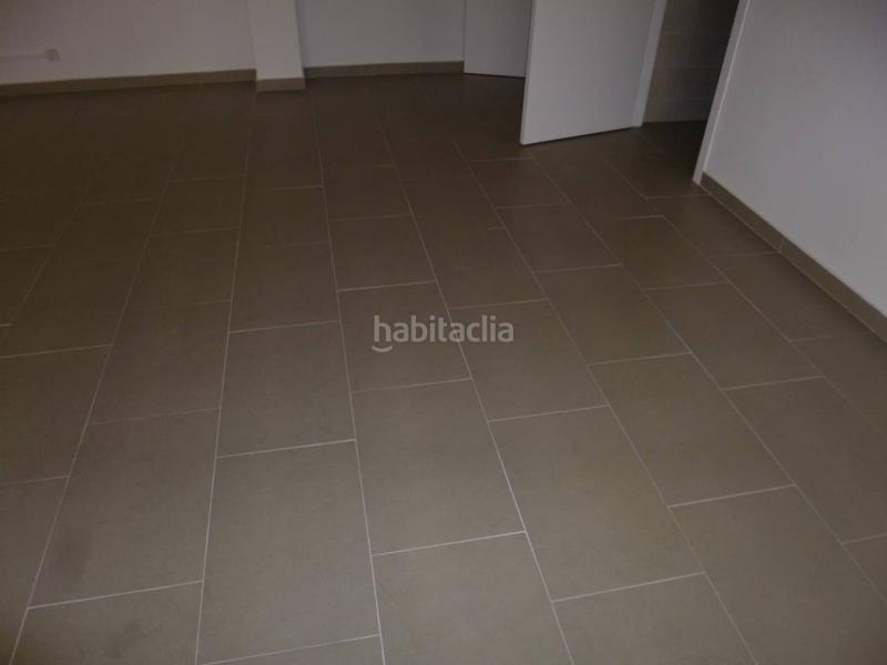 Foto 80378a02-580e-4925-834f-466fb6808211. Location local commercial dans Casc Antic Ripollet